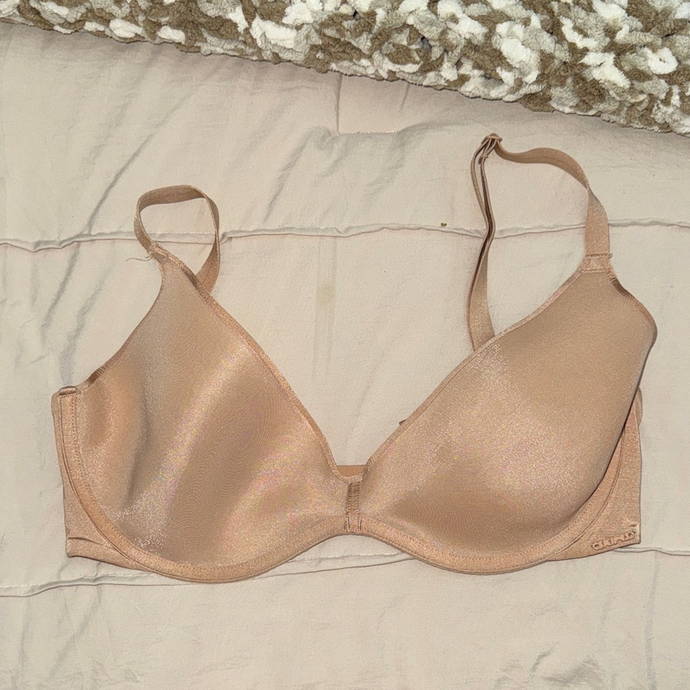 SKIMS Women's Nude Bra
